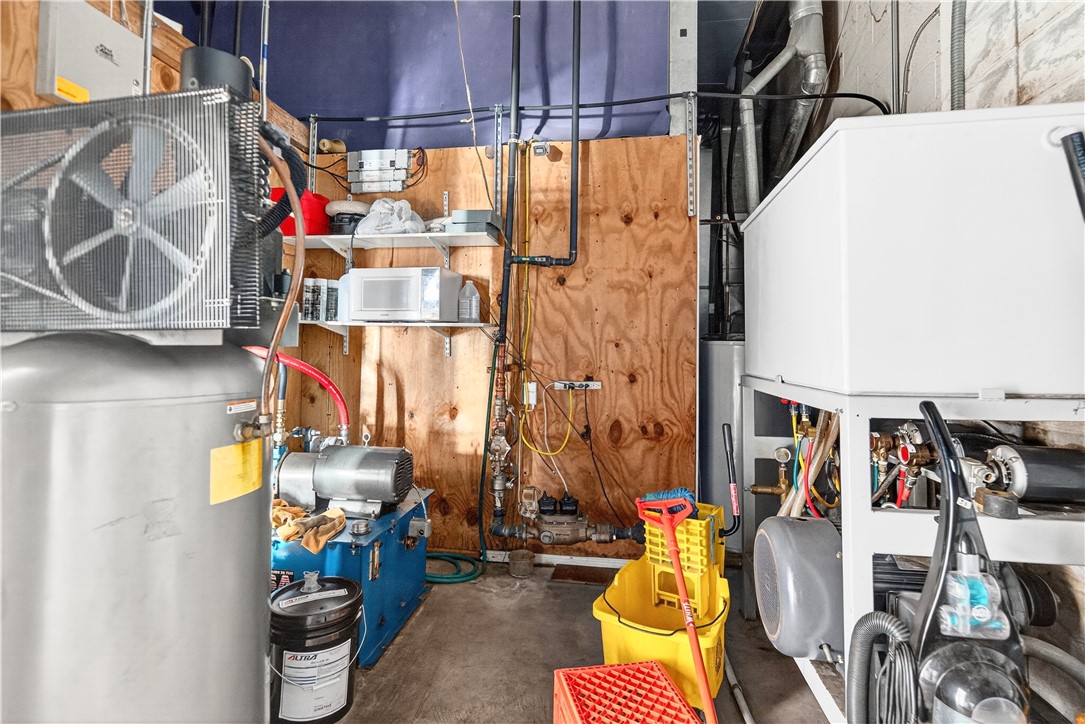 N Versailles, Pennsylvania 15137, United States, ,Commercial,Active,243547