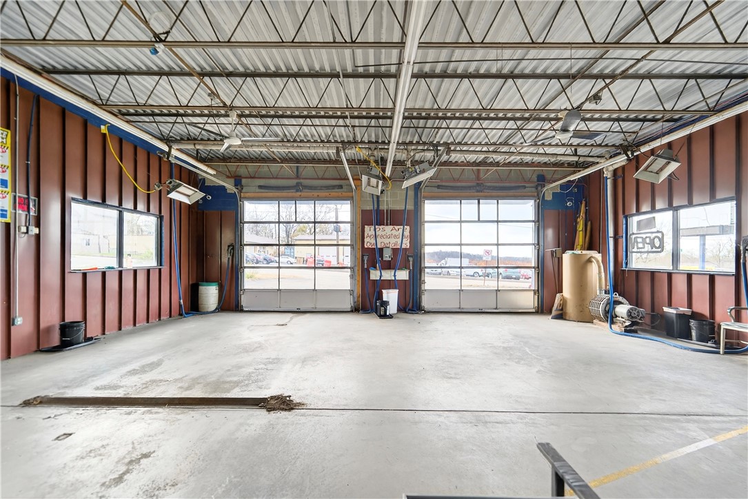 N Versailles, Pennsylvania 15137, United States, ,Commercial,Active,243547