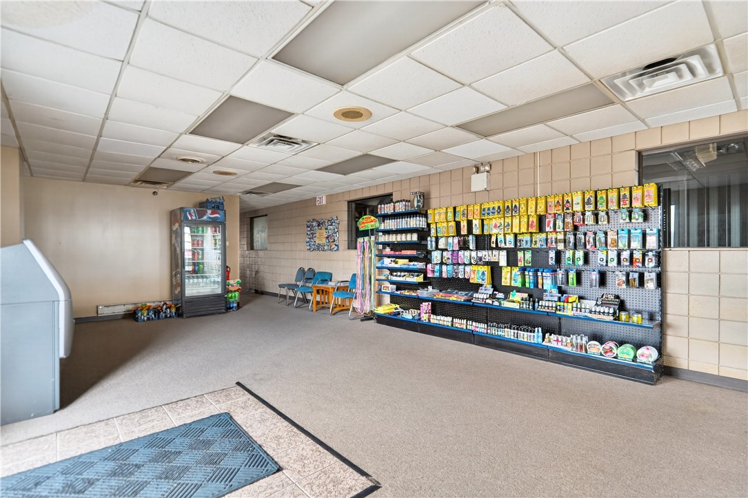 N Versailles, Pennsylvania 15137, United States, ,Commercial,Active,243547