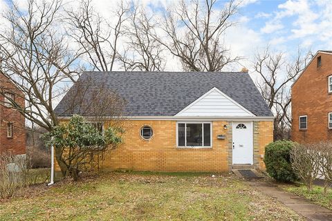 Photo of 7841 Mark Dr, Verona, PA 15147 (MLS # 1736764)