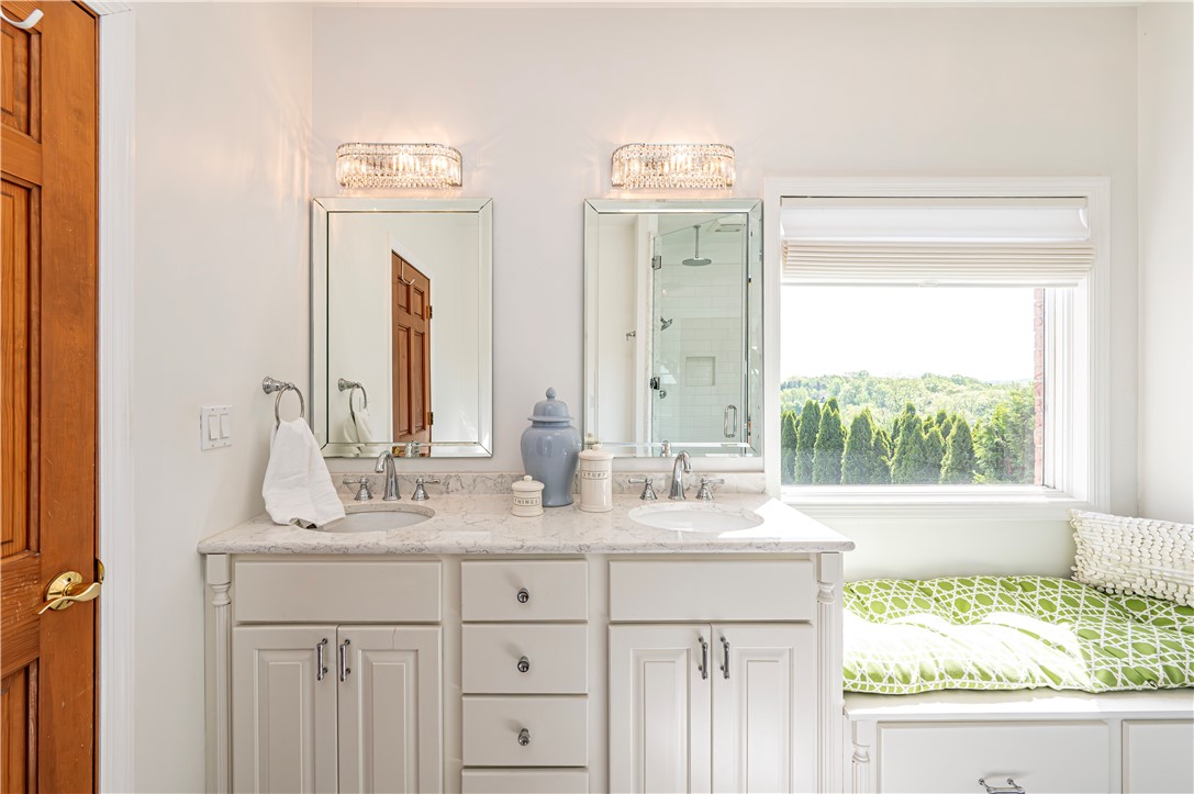 Hempfield Twp - Wml, Pennsylvania 15601, United States, 4 Bedrooms Bedrooms, ,3 BathroomsBathrooms,Residential,Contingent,135153