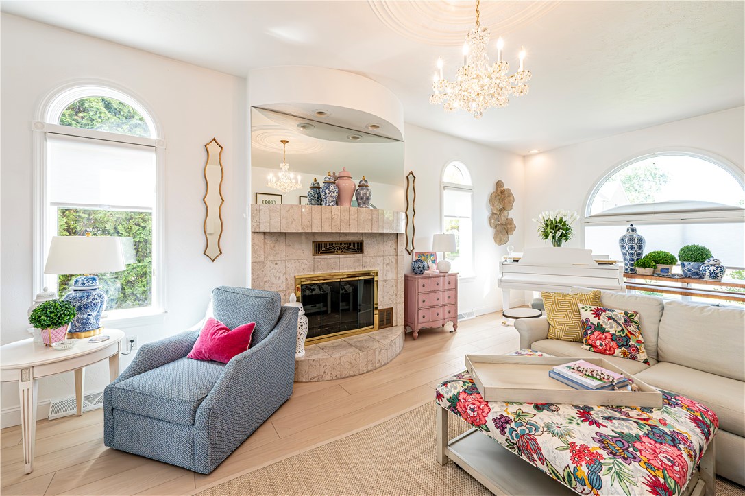 Hempfield Twp - Wml, Pennsylvania 15601, United States, 4 Bedrooms Bedrooms, ,3 BathroomsBathrooms,Residential,Contingent,135153