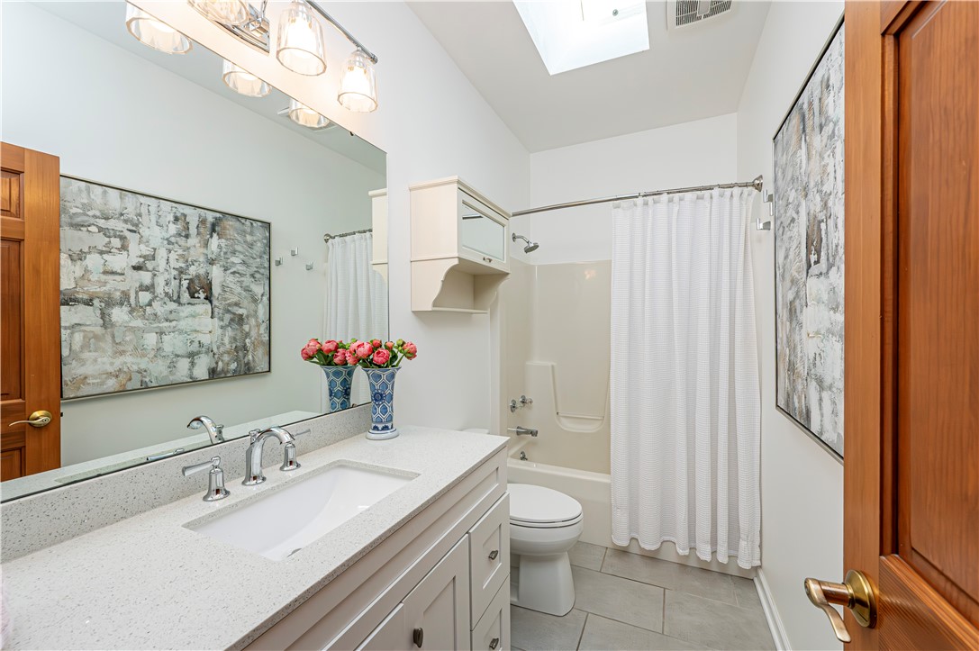 Hempfield Twp - Wml, Pennsylvania 15601, United States, 4 Bedrooms Bedrooms, ,3 BathroomsBathrooms,Residential,Contingent,135153