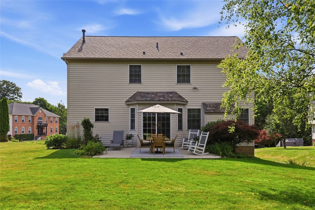 115 Shady Hollow Dr