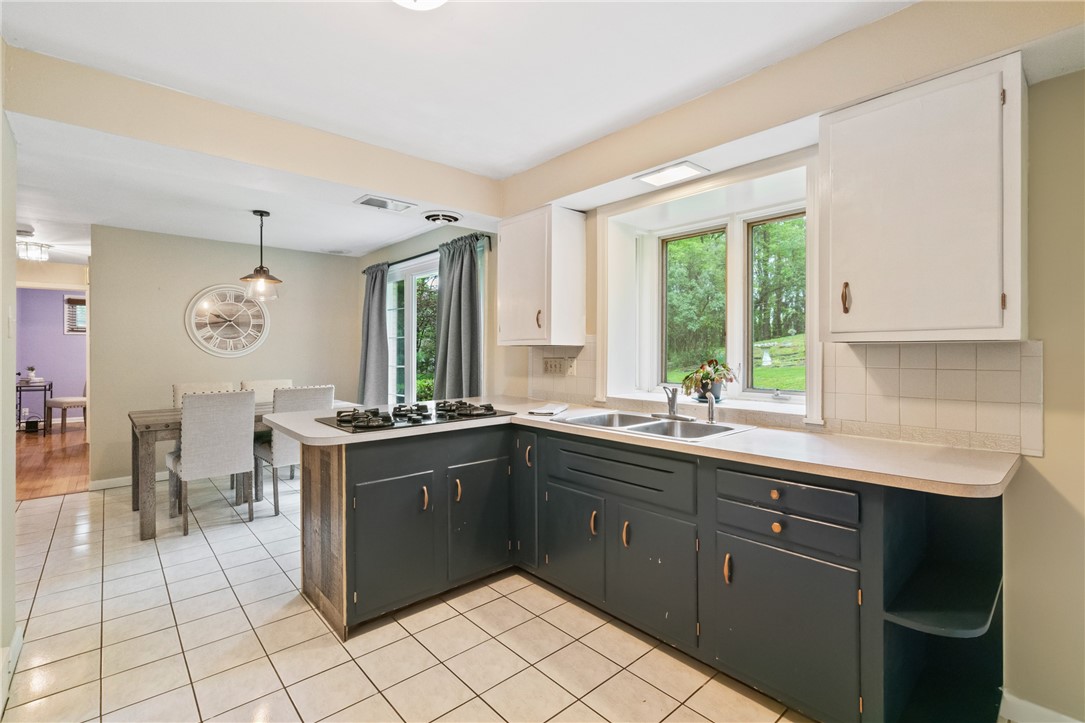 Marshall, Pennsylvania 15090, United States, 3 Bedrooms Bedrooms, ,2 BathroomsBathrooms,Residential,Contingent,129992