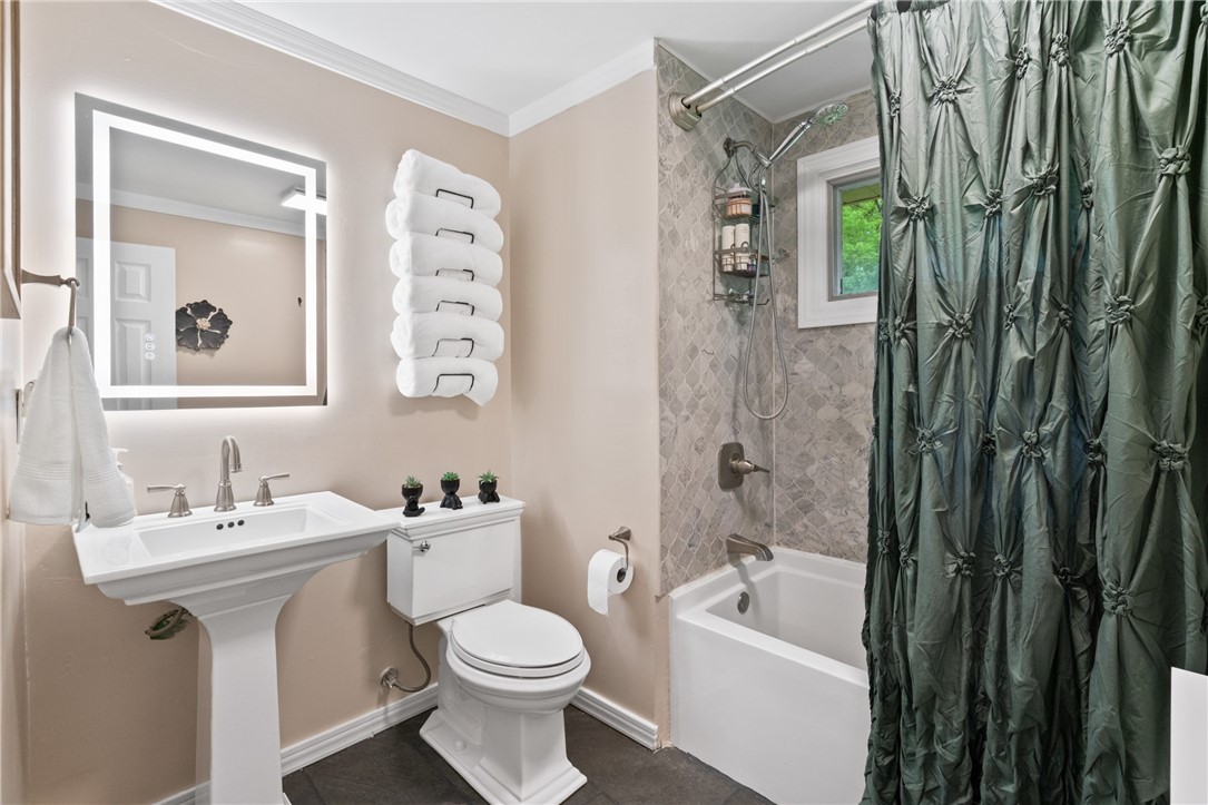 Marshall, Pennsylvania 15090, United States, 3 Bedrooms Bedrooms, ,2 BathroomsBathrooms,Residential,Contingent,129992