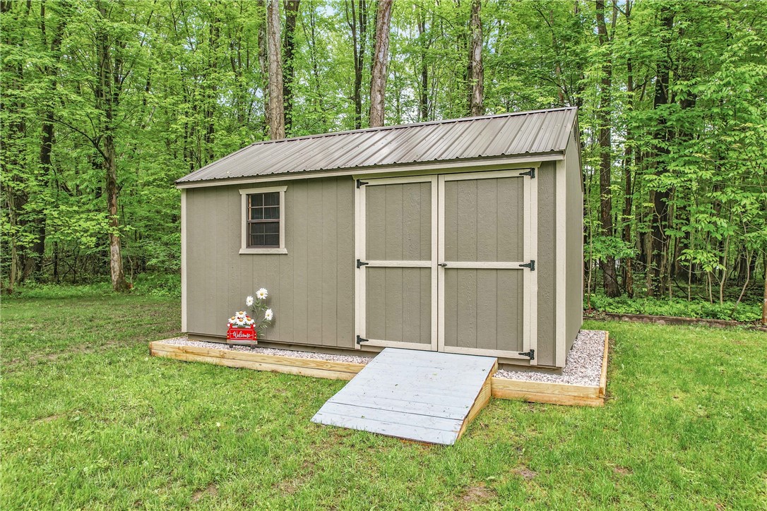 Shenango, Pennsylvania 16424, United States, 2 Bedrooms Bedrooms, ,1 BathroomBathrooms,Residential,Contingent,139967