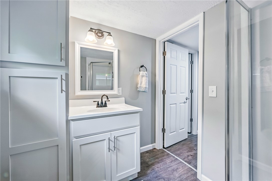 Shenango, Pennsylvania 16424, United States, 2 Bedrooms Bedrooms, ,1 BathroomBathrooms,Residential,Contingent,139967