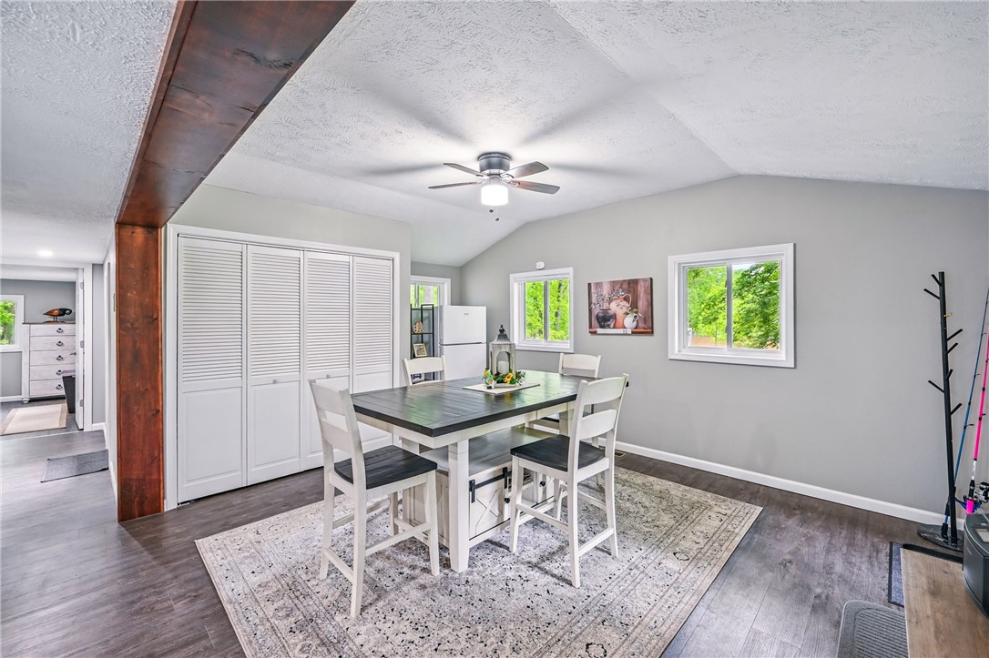 Shenango, Pennsylvania 16424, United States, 2 Bedrooms Bedrooms, ,1 BathroomBathrooms,Residential,Contingent,139967