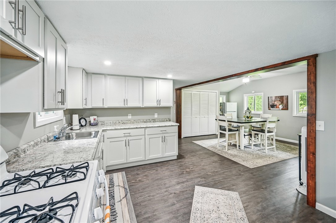 Shenango, Pennsylvania 16424, United States, 2 Bedrooms Bedrooms, ,1 BathroomBathrooms,Residential,Contingent,139967