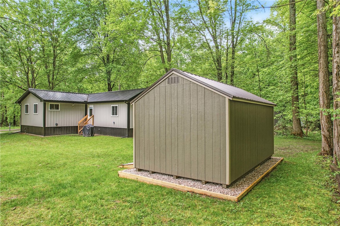 Shenango, Pennsylvania 16424, United States, 2 Bedrooms Bedrooms, ,1 BathroomBathrooms,Residential,Contingent,139967