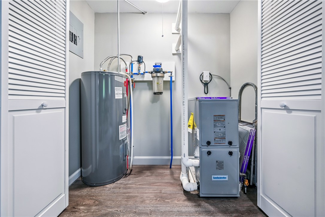 Shenango, Pennsylvania 16424, United States, 2 Bedrooms Bedrooms, ,1 BathroomBathrooms,Residential,Contingent,139967