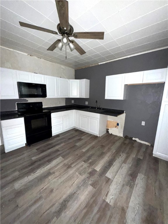 Connellsville, Pennsylvania 15425, United States, 3 Bedrooms Bedrooms, ,2 BathroomsBathrooms,Residential,Active,253604