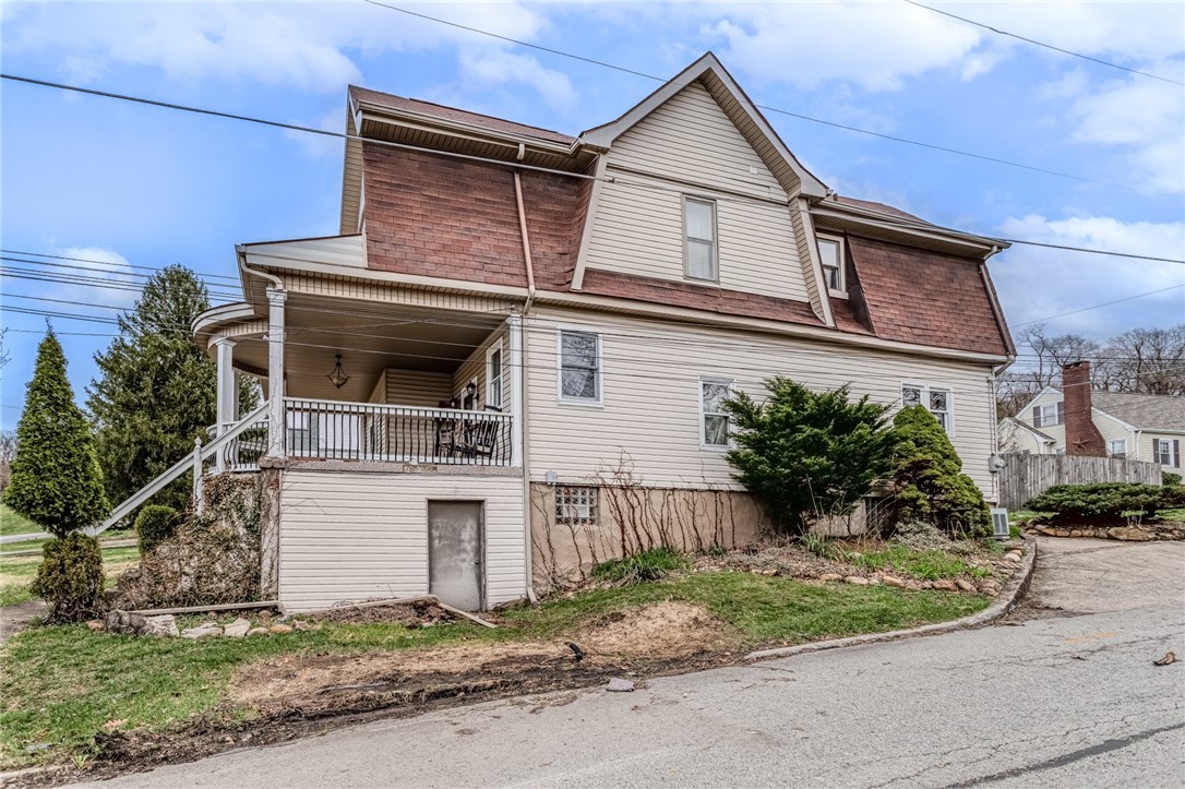 601 E Washington Ave