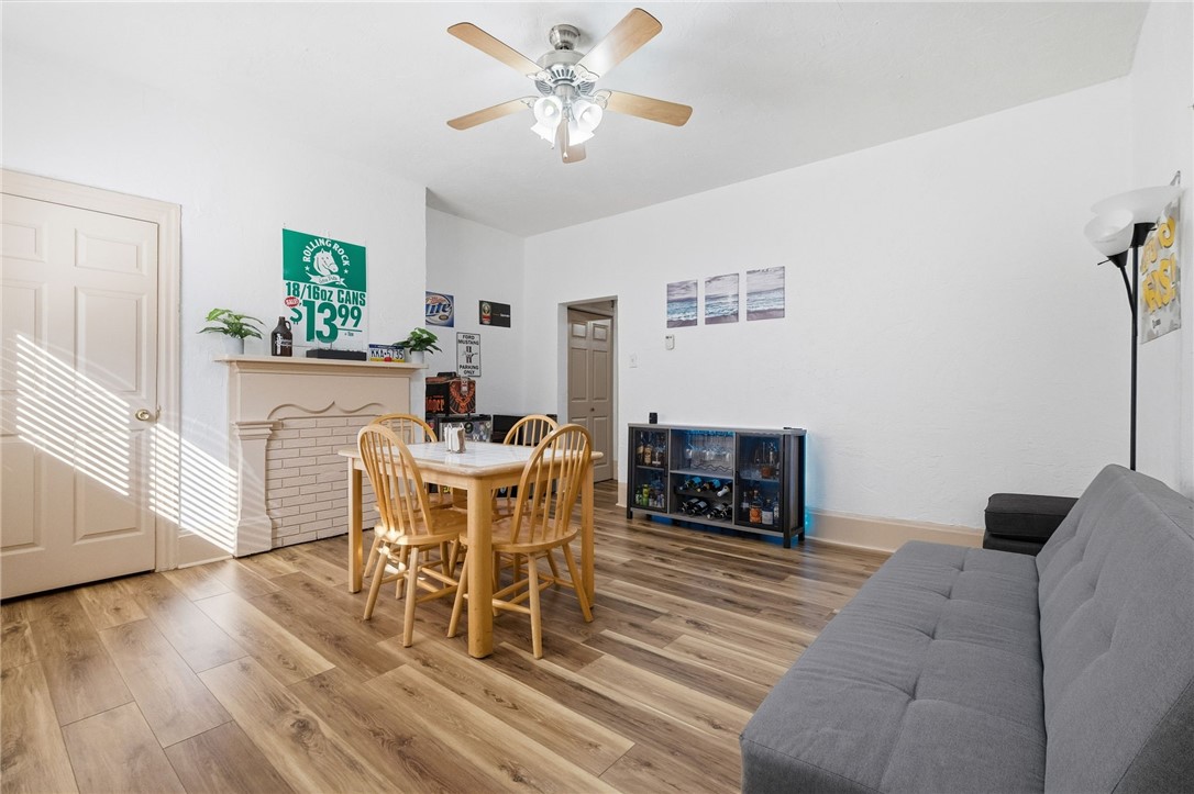 2327 Larkins Way