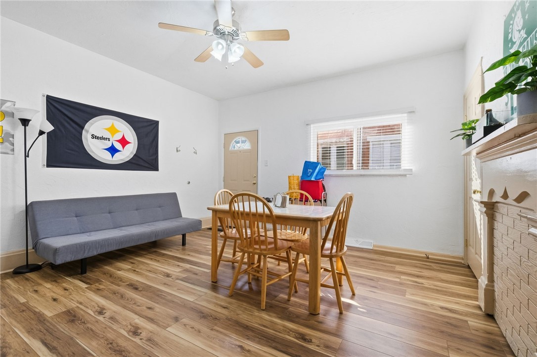 2327 Larkins Way