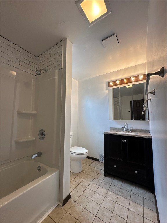 Lower Burrell, Pennsylvania 15068, United States, 3 Bedrooms Bedrooms, ,1 BathroomBathrooms,Residential,Pending,99224