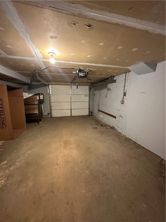 Lower Burrell, Pennsylvania 15068, United States, 3 Bedrooms Bedrooms, ,1 BathroomBathrooms,Residential,Pending,99224