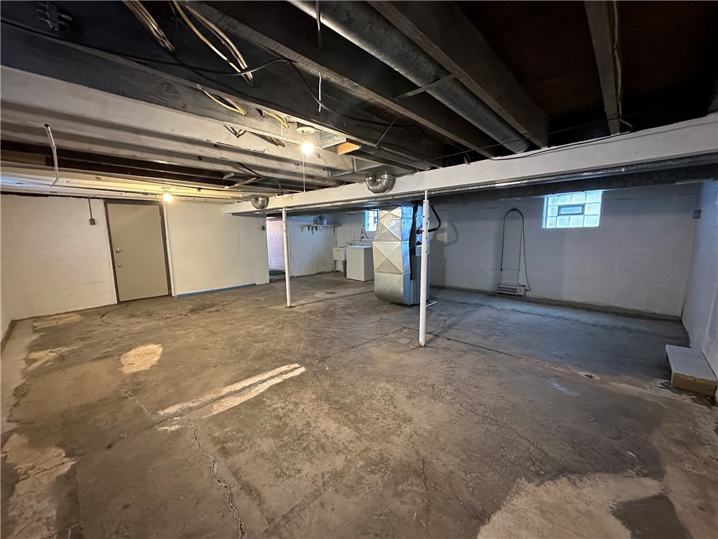 Lower Burrell, Pennsylvania 15068, United States, 3 Bedrooms Bedrooms, ,1 BathroomBathrooms,Residential,Pending,99224