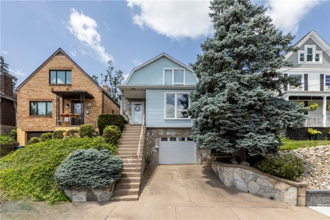 Photo of 2216 Palm Beach Ave, Pittsburgh, PA 15216 (MLS # 1763302)