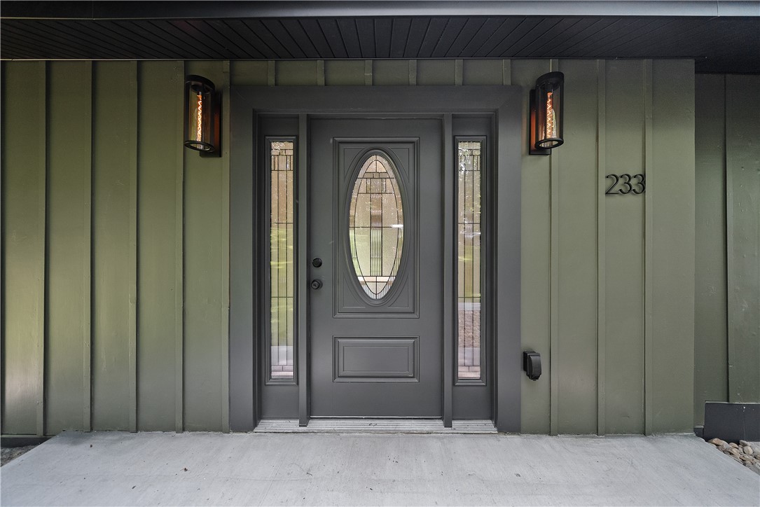 233 Horseshoe Drive