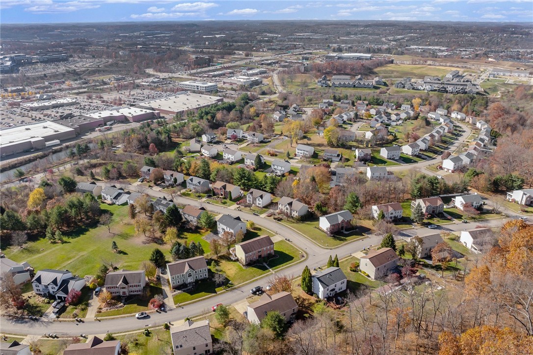 Cranberry Twp, Pennsylvania 16066, United States, 4 Bedrooms Bedrooms, ,4 BathroomsBathrooms,Residential,Pending,27925