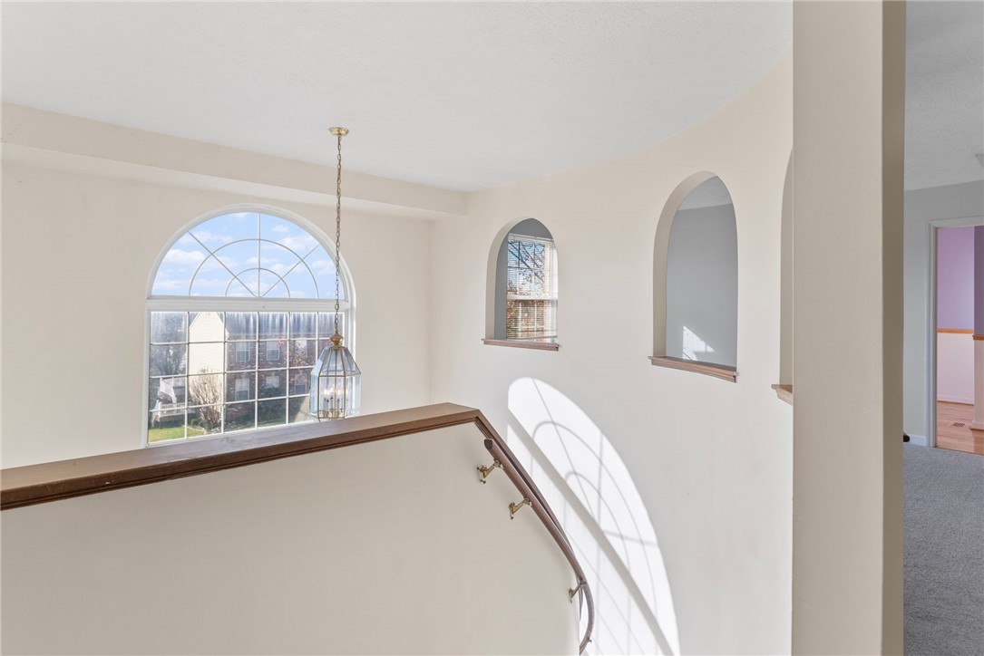 Cranberry Twp, Pennsylvania 16066, United States, 4 Bedrooms Bedrooms, ,4 BathroomsBathrooms,Residential,Pending,27925