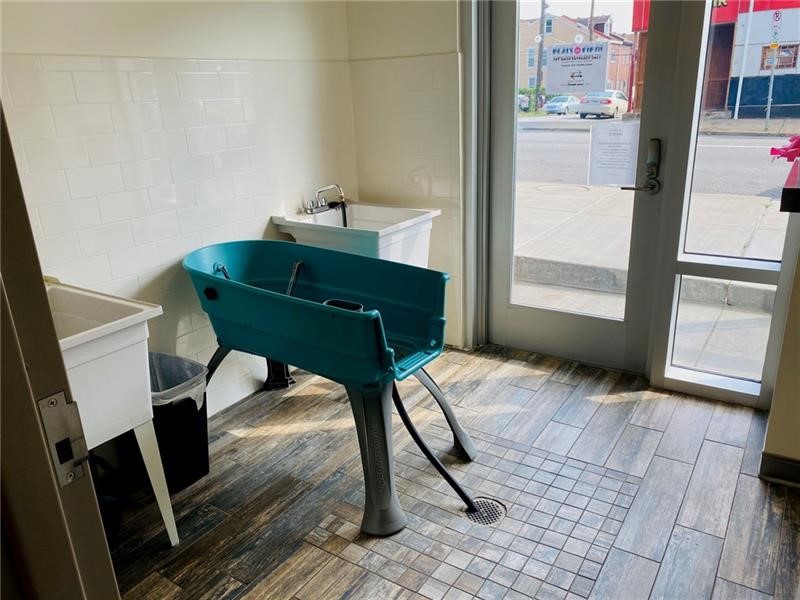 Downtown Pgh, Pennsylvania 15219, United States, 1 Bedroom Bedrooms, ,1 BathroomBathrooms,Residential,Active,131940
