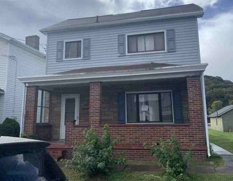 Photo of 1540 Virginia Ave, Monaca, PA 15061 (MLS # 1735466)