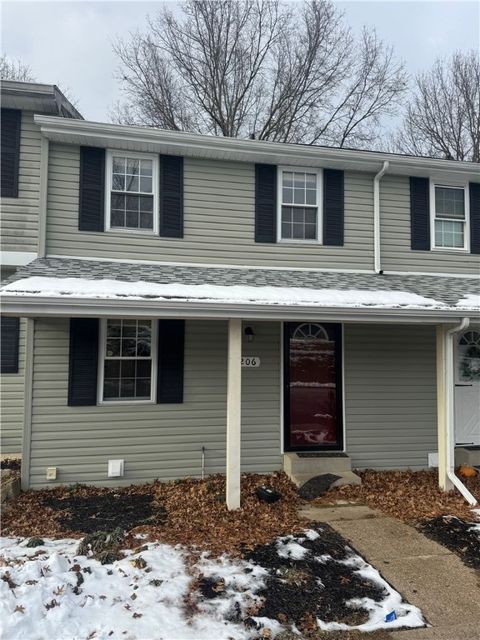 206 Parkwood Dr Cranberry Twp PA 16066