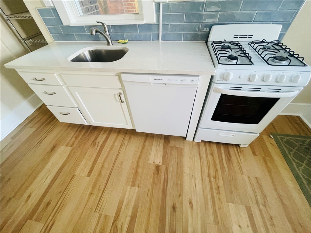 Squirrel Hill, Pennsylvania 15217, United States, 1 Bedroom Bedrooms, ,1 BathroomBathrooms,Residential,Active,13779