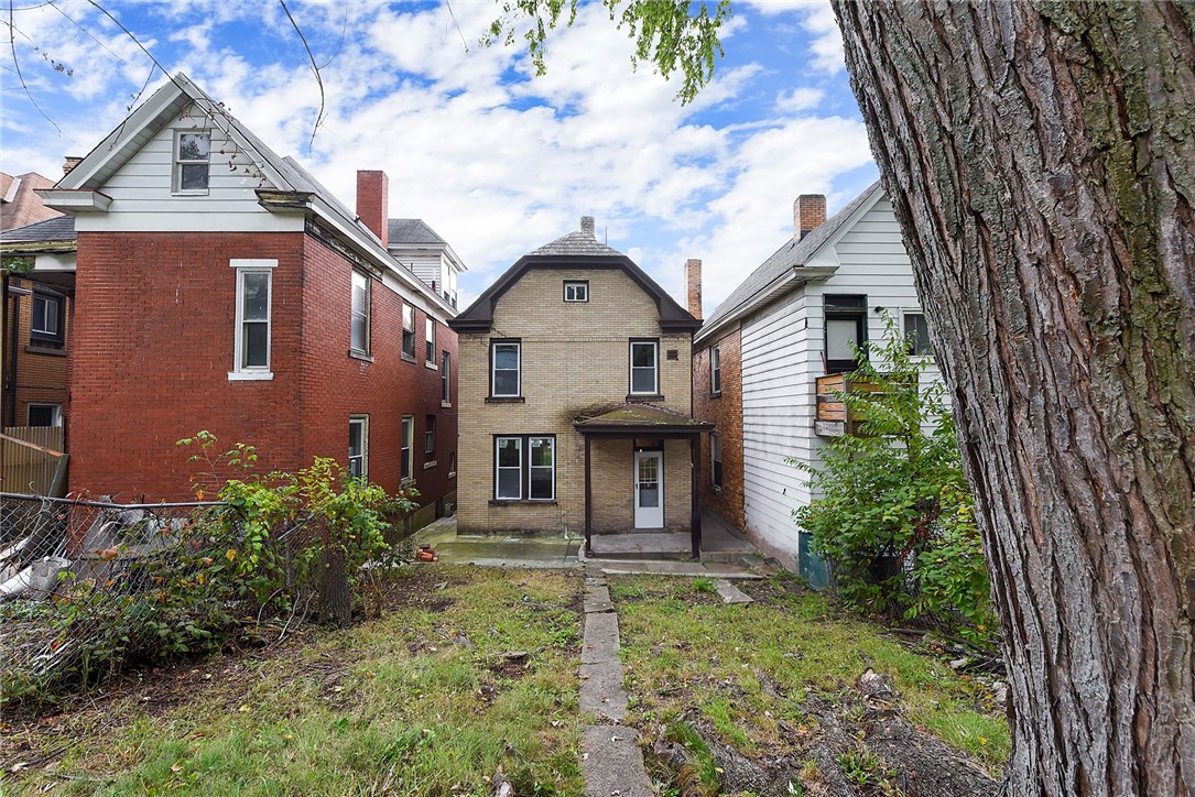 Mt Oliver, Pennsylvania 15210, United States, 3 Bedrooms Bedrooms, ,1 BathroomBathrooms,Residential,Active,86094