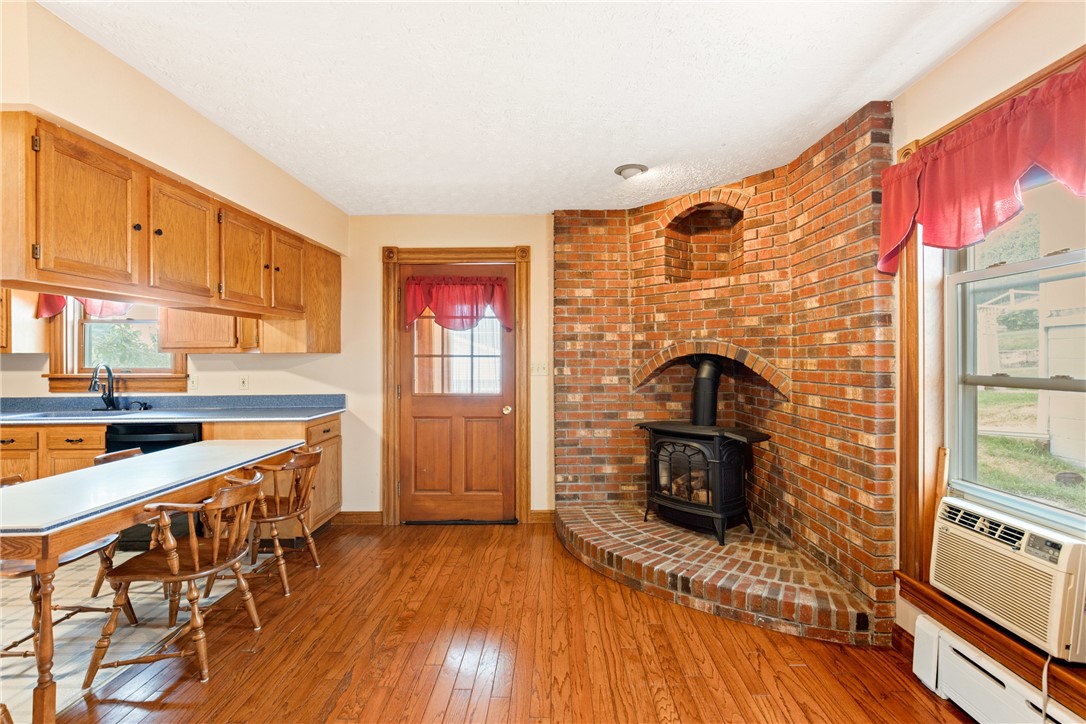 Stoystown Boro, Pennsylvania 15563, United States, 4 Bedrooms Bedrooms, ,2 BathroomsBathrooms,Residential,Active,198895