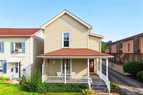 Photo of 452 Turnpike St, Beaver, PA 15009 (MLS # 1763218)