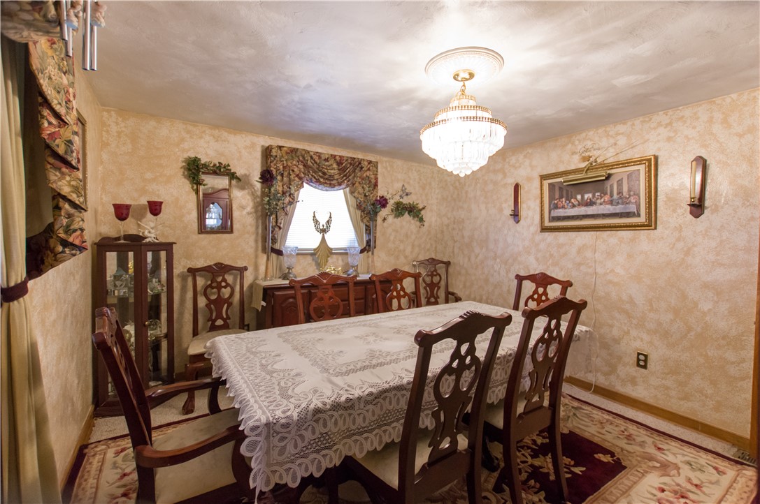 Stowe Twp, Pennsylvania 15136, United States, 4 Bedrooms Bedrooms, ,2 BathroomsBathrooms,Residential,Active,48706