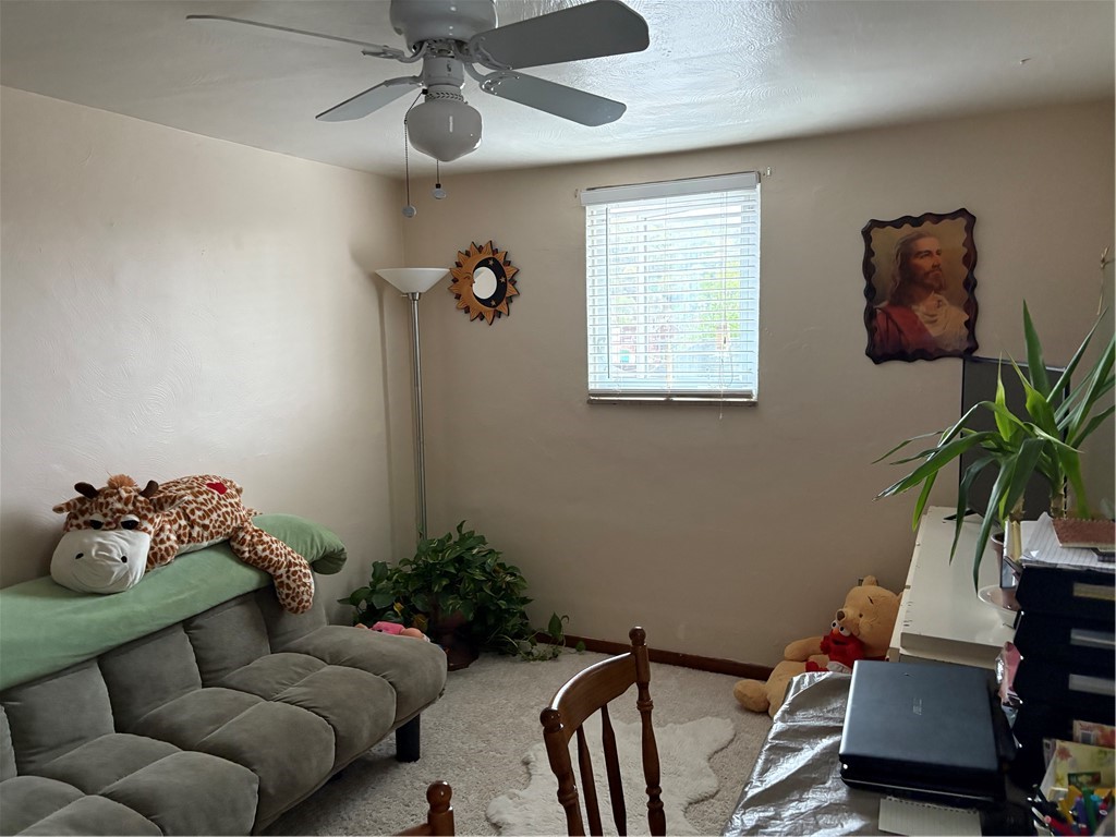 Stowe Twp, Pennsylvania 15136, United States, 4 Bedrooms Bedrooms, ,2 BathroomsBathrooms,Residential,Active,48706