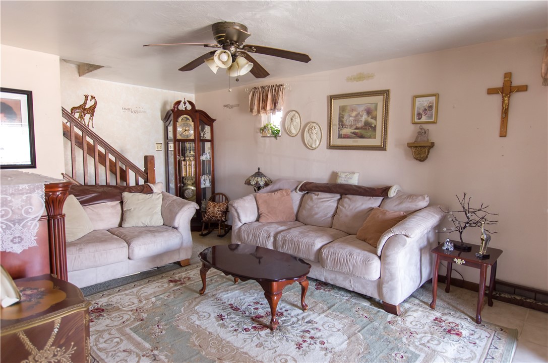 Stowe Twp, Pennsylvania 15136, United States, 4 Bedrooms Bedrooms, ,2 BathroomsBathrooms,Residential,Active,48706