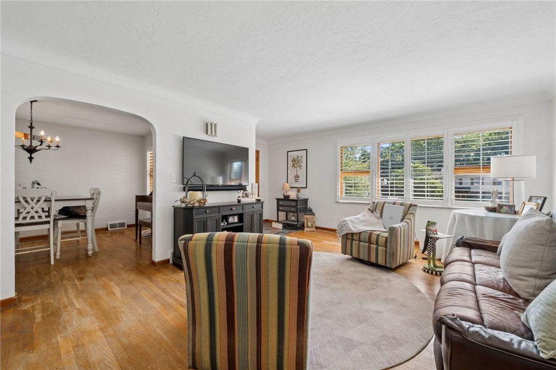 629 Sandy Hill