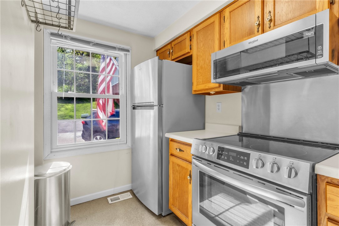 1408 Timberidge Dr Dr, Bethel Park, Pennsylvania image 9