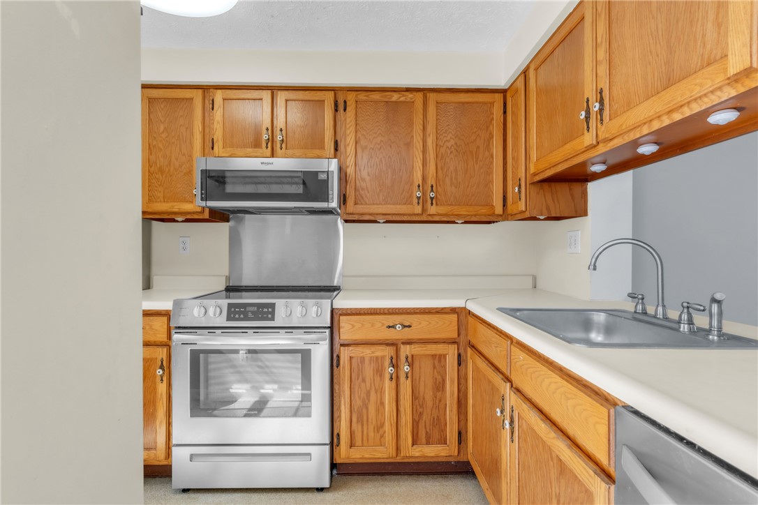 1408 Timberidge Dr Dr, Bethel Park, Pennsylvania image 8