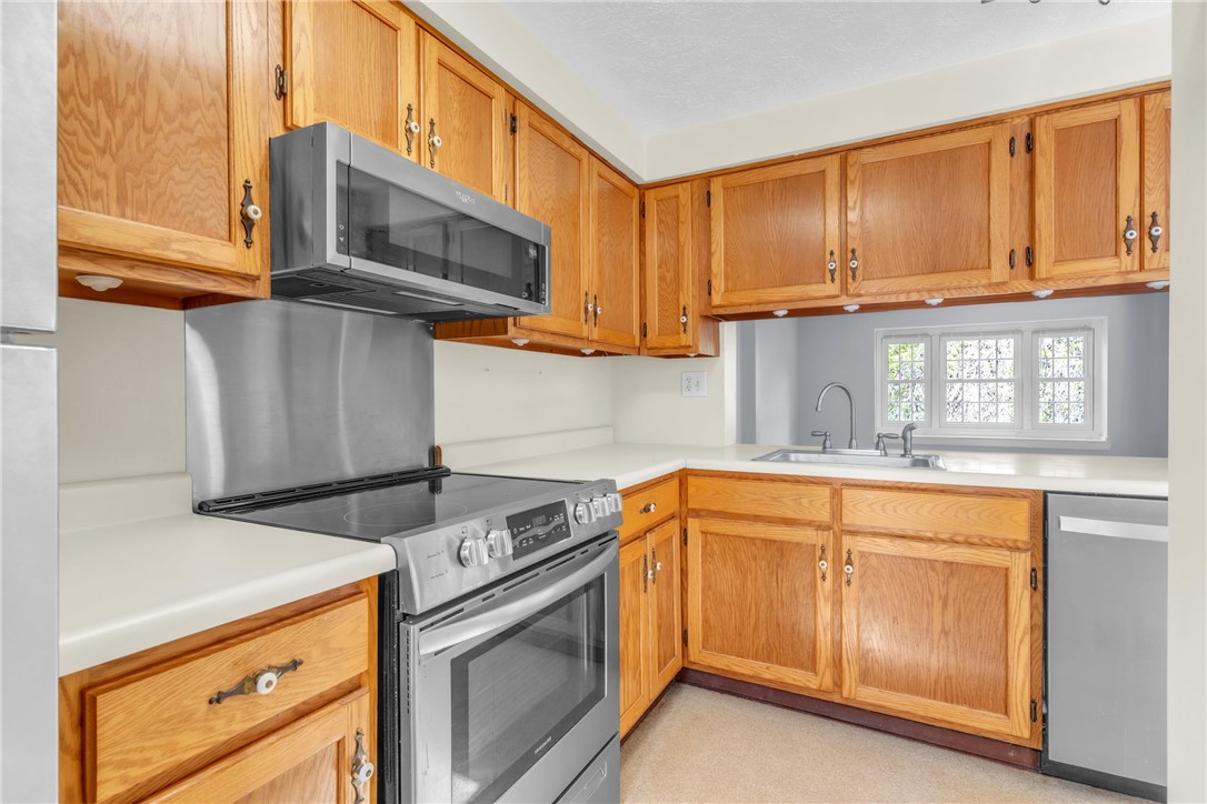 1408 Timberidge Dr Dr, Bethel Park, Pennsylvania image 11
