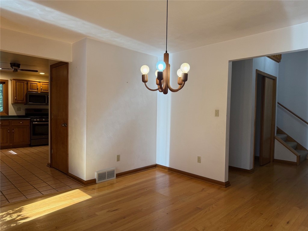 Murrysville, Pennsylvania 15644, United States, 3 Bedrooms Bedrooms, ,3 BathroomsBathrooms,Residential,Active,190857