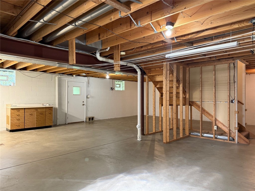 Murrysville, Pennsylvania 15644, United States, 3 Bedrooms Bedrooms, ,3 BathroomsBathrooms,Residential,Active,190857