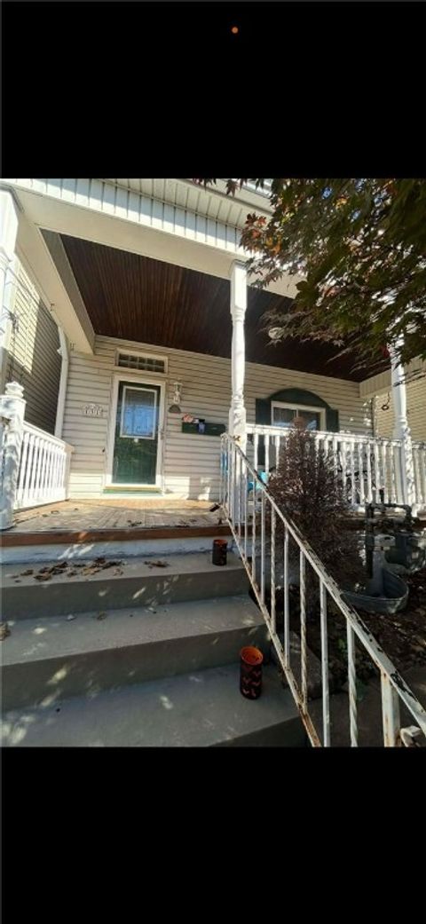 Photo of 131 5th St #N/a, Pittsburgh, PA 15215 (MLS # 1738390)