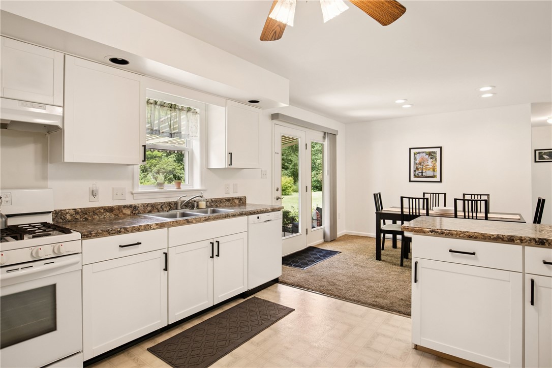 Jennerstown Boro, Pennsylvania 15531, United States, 3 Bedrooms Bedrooms, ,2 BathroomsBathrooms,Residential,Active,170683