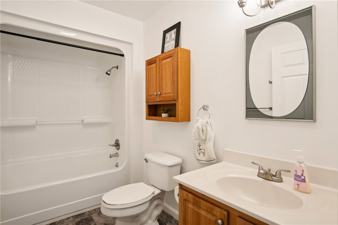 Jennerstown Boro, Pennsylvania 15531, United States, 3 Bedrooms Bedrooms, ,2 BathroomsBathrooms,Residential,Active,170683