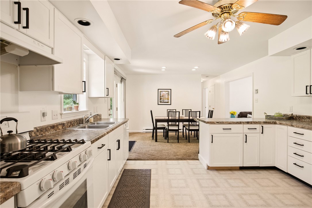 Jennerstown Boro, Pennsylvania 15531, United States, 3 Bedrooms Bedrooms, ,2 BathroomsBathrooms,Residential,Active,170683