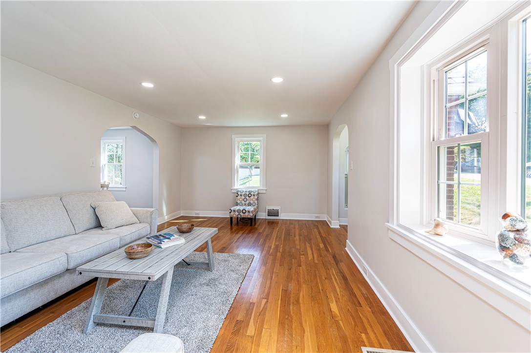 Jeannette, Pennsylvania 15644, United States, 2 Bedrooms Bedrooms, ,2 BathroomsBathrooms,Residential,Active,177901