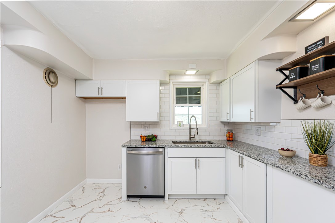 Jeannette, Pennsylvania 15644, United States, 2 Bedrooms Bedrooms, ,2 BathroomsBathrooms,Residential,Active,177901