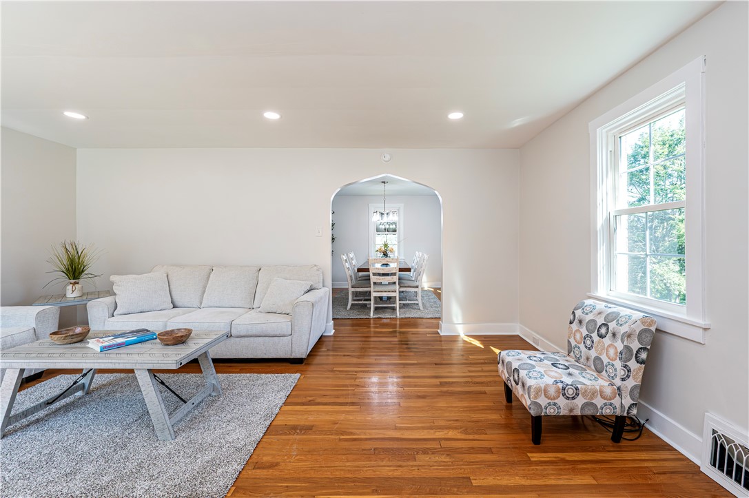 Jeannette, Pennsylvania 15644, United States, 2 Bedrooms Bedrooms, ,2 BathroomsBathrooms,Residential,Active,177901